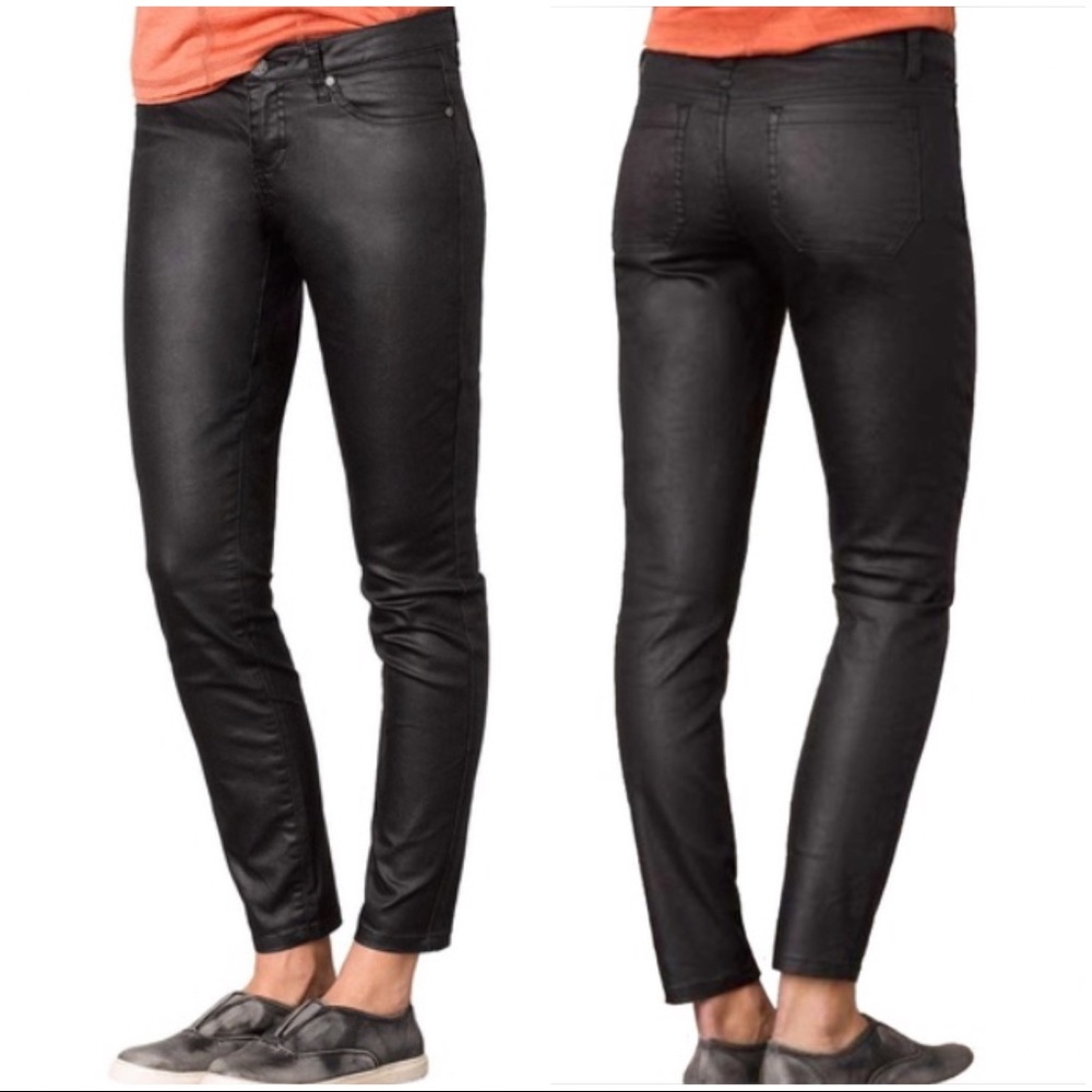 Leather-Look Skinny Jeans